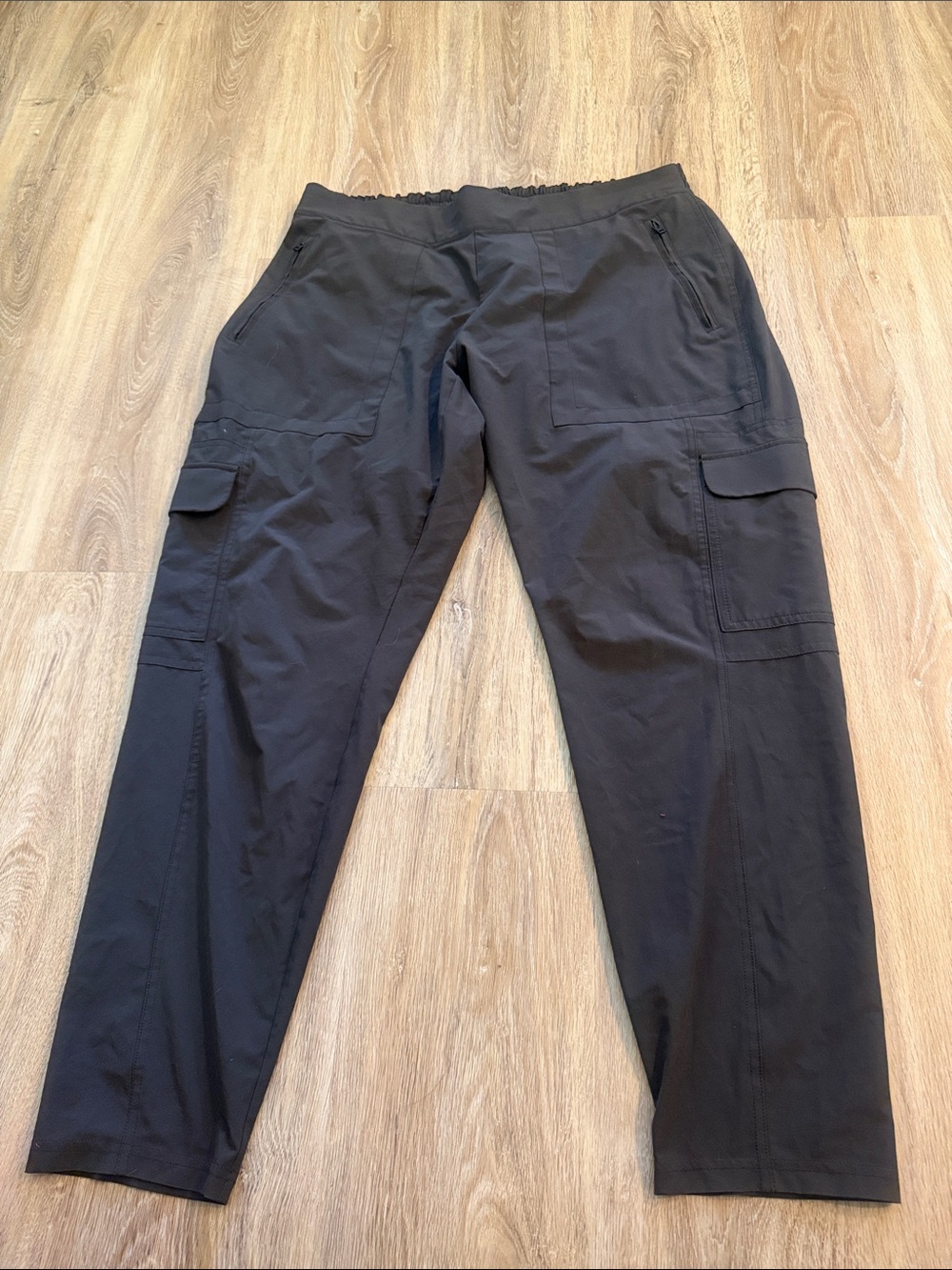 Athleta gray Cargo Ankle Pants